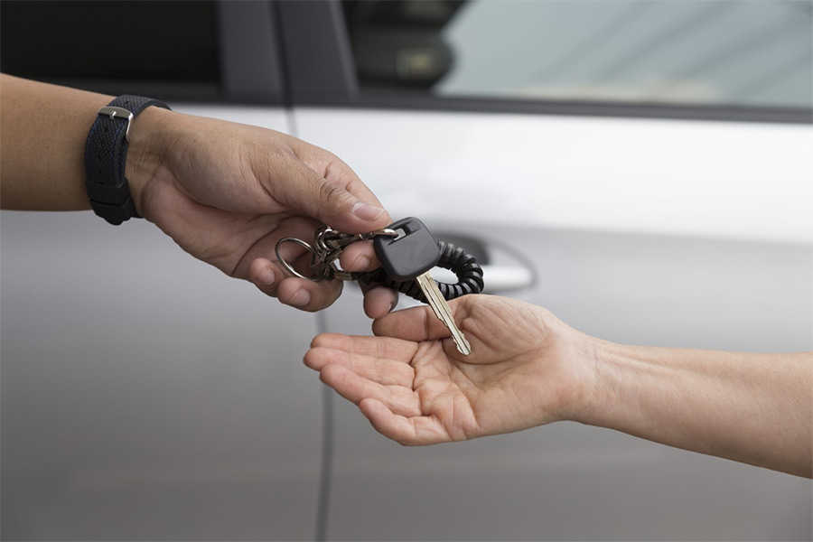Top Five Benefits of Renting a Car on a Monthly Basis