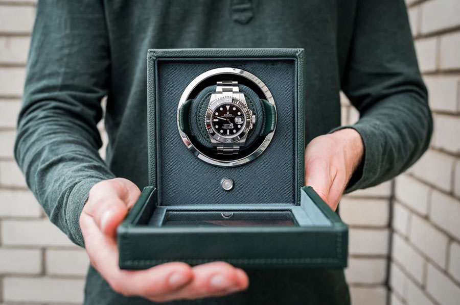 Benefits of Using a Watch Winder for Automatic Watches