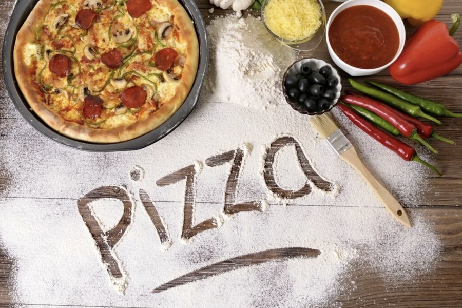 Pizza: A Global Culinary Icon with Rich History and Endless Variations